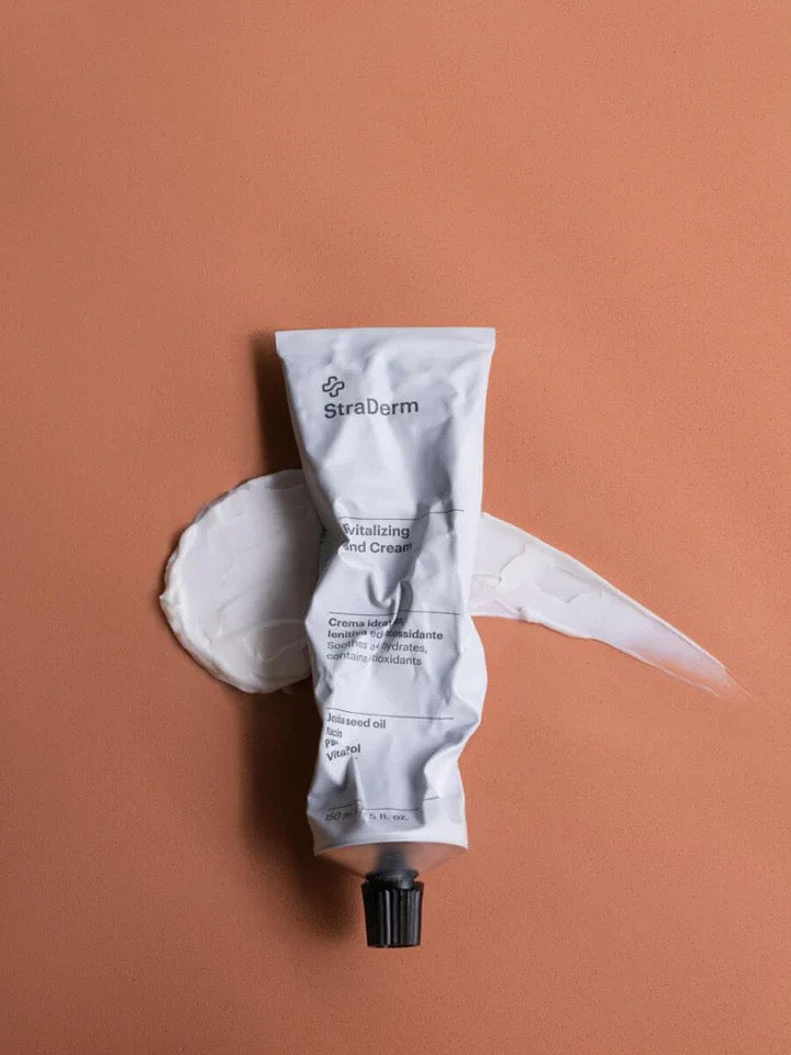 StraDerm Crema Revitalizante Para Manos – 150 ml