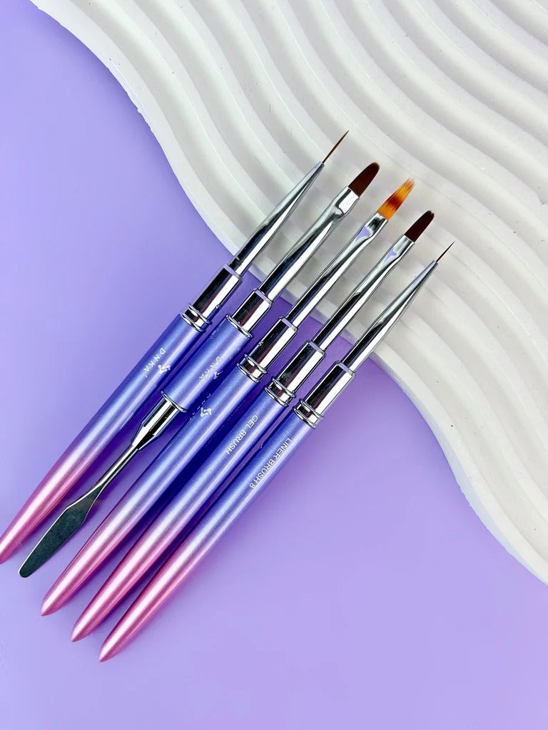 Pincel DNKa’™. Liner Brush 11